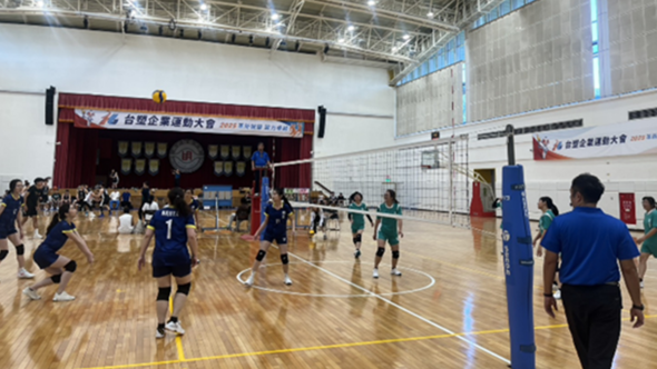 1107女排預賽於明志科技大學體育館，南亞對台化圖片