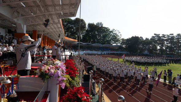 運動員精神抖擻的進場Image