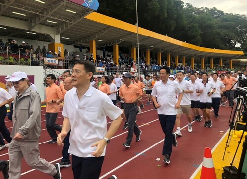 5,000-meter jog by executives and distinguished guests.