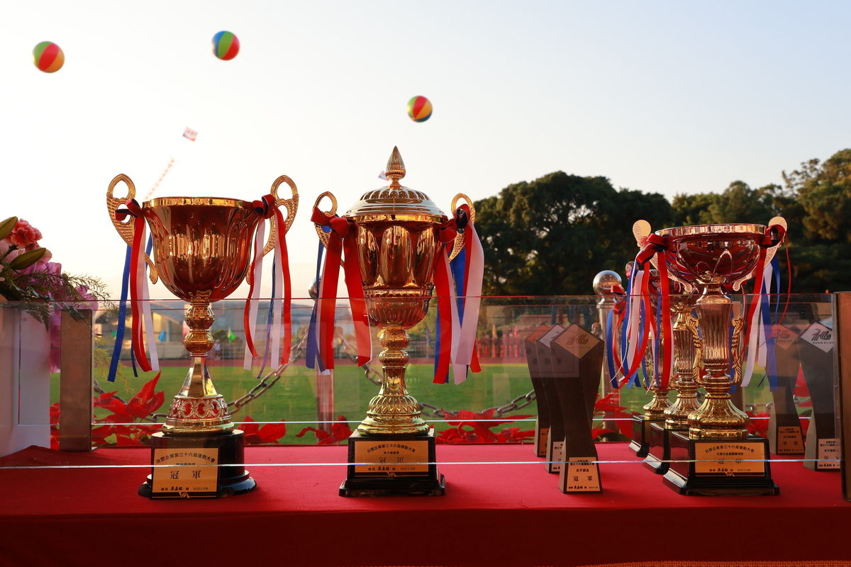 企運會獎盃等待領獎者圖片